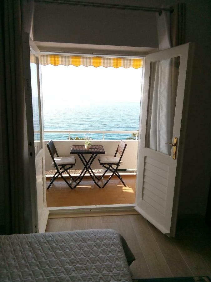 Apartments And Rooms Niksa Podgora Eksteriør billede